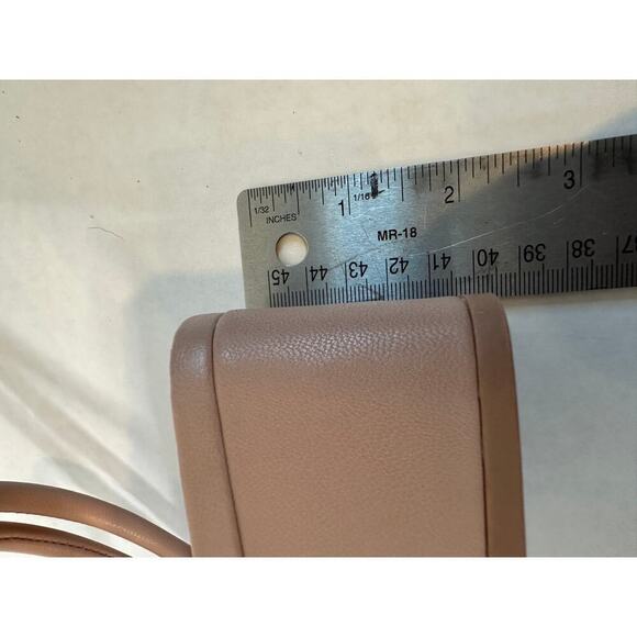 H&M Size US 9 Beige Faux Leather  Square Toe Block Heel Strappy Sandal Vacation - Picture 7 of 8